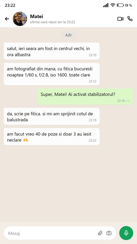 Cineva scrie despre fițuica București noaptea, în Centrul Vechi